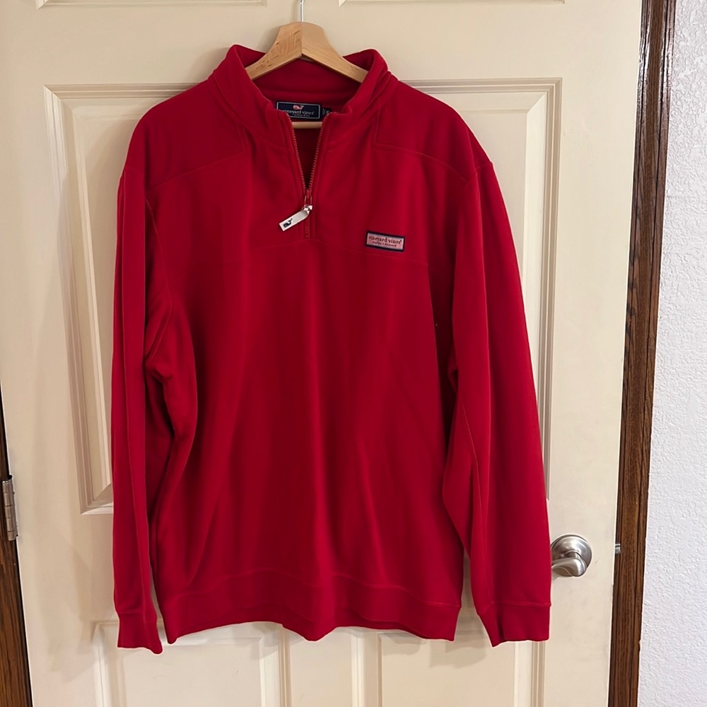 Vineyard vines sweatshirt